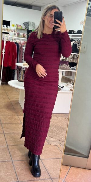 Vestido Granate Bordado