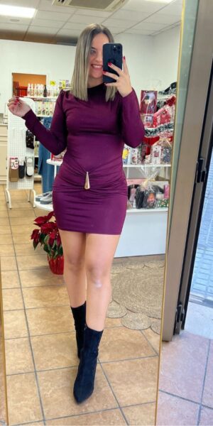 Vestido Corto Granate