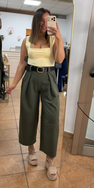 Camiseta Amarilla Cuadrada