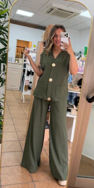 Conjunto Kaki Botones