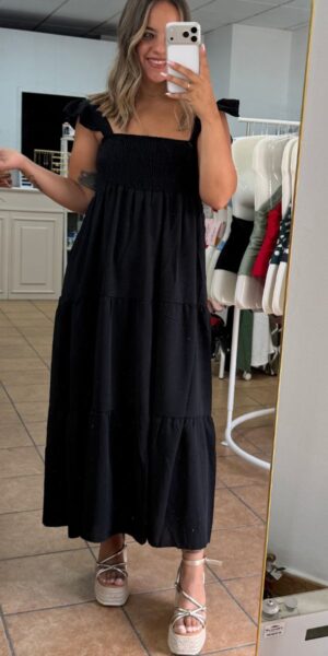 Vestido Noir Basic