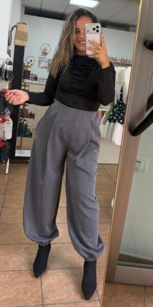 Pantalón Gris Globo