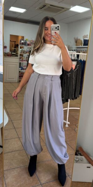 Pantalón Gris Globo