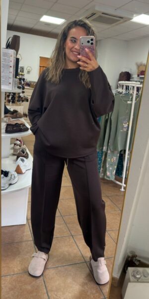 Pantalon Choco Tachuelas